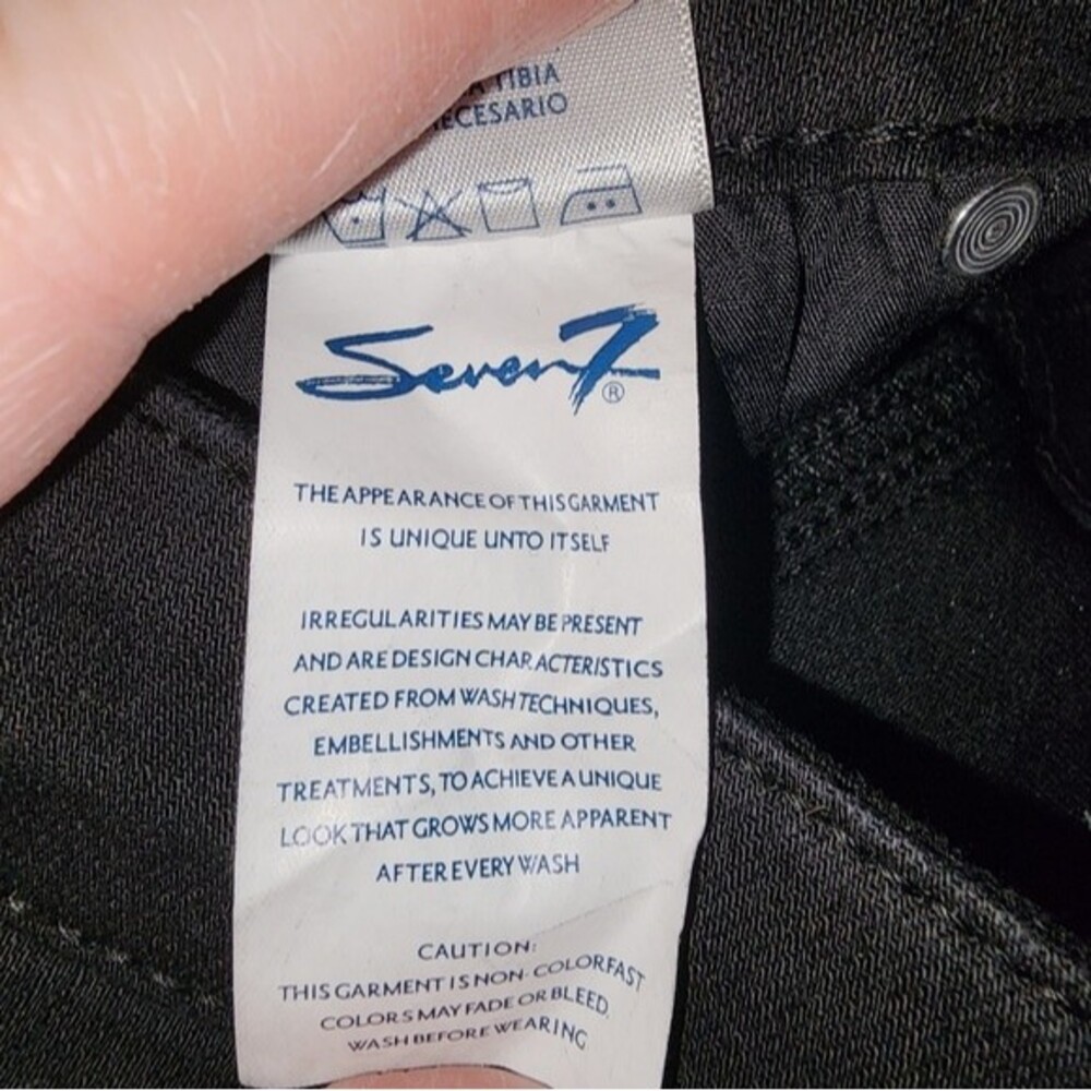 Seven7 Black Super Soft Stretch Rolled Cuff Sunset Bermuda Shorts Size 8 - Picture 11 of 11
